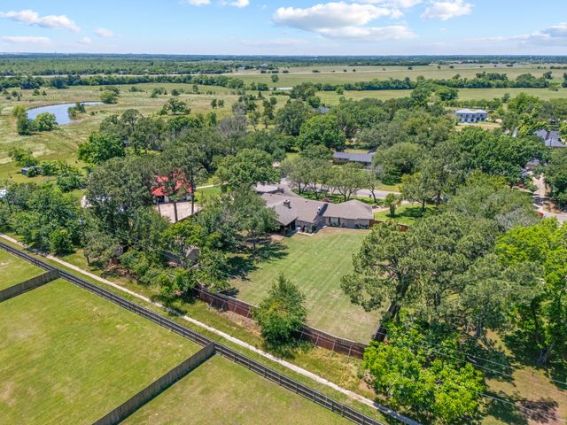 5 Haynes Circle, Terrell, TX 75160