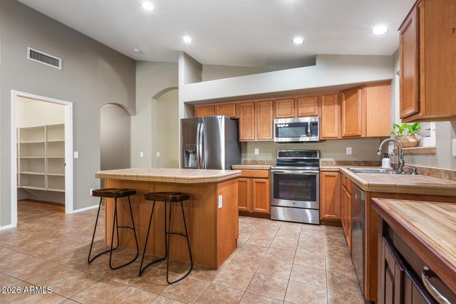 9854 E ROSEMARY Lane, Scottsdale, AZ 85260