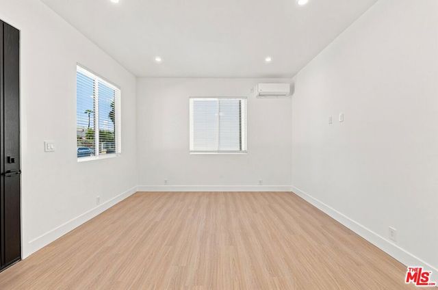 7056 Keokuk Avenue, Winnetka, CA 91306