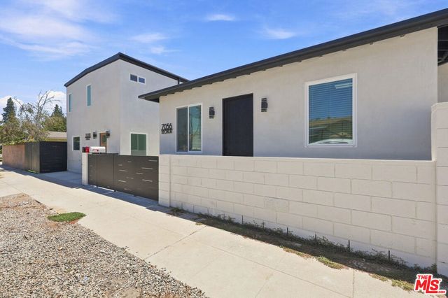 7056 Keokuk Avenue, Winnetka, CA 91306