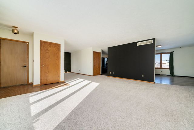 2481 Gleasman Road, Rockford, IL 61103