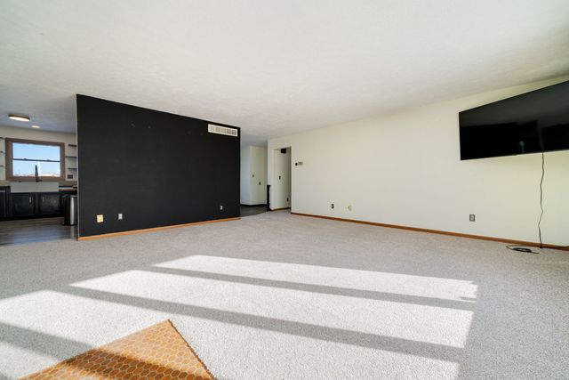 2481 Gleasman Road, Rockford, IL 61103