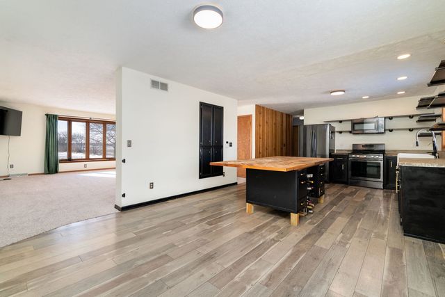 2481 Gleasman Road, Rockford, IL 61103