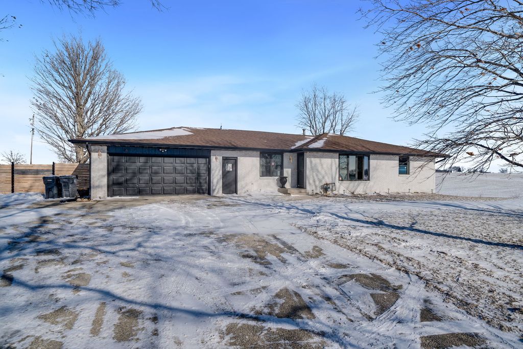 2481 Gleasman Road, Rockford, IL 61103