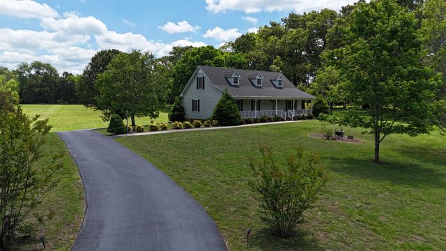 5234 Shellsford Rd, Mcminnville, TN 37110