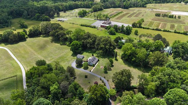 5234 Shellsford Rd, Mcminnville, TN 37110