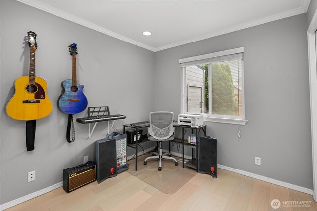 11325 NE 144th Place, Kirkland, WA 98034