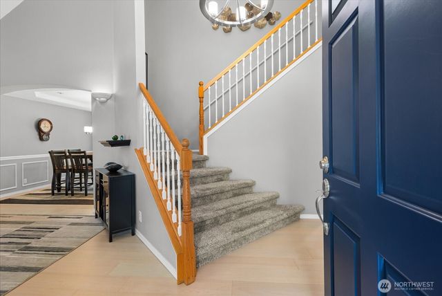 11325 NE 144th Place, Kirkland, WA 98034
