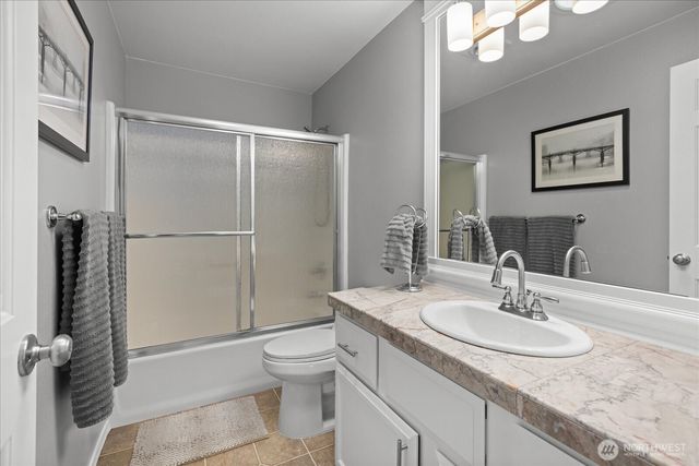 11325 NE 144th Place, Kirkland, WA 98034