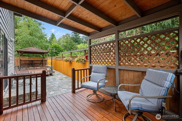 11325 NE 144th Place, Kirkland, WA 98034