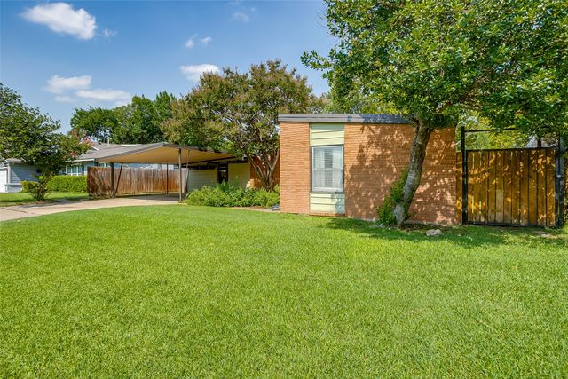 4913 Rutland Avenue, Fort Worth, TX 76133