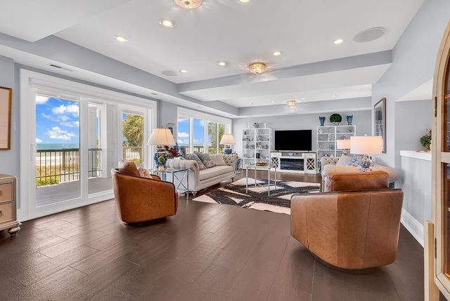 3804 N Ocean Blvd., Myrtle Beach, SC 29577
