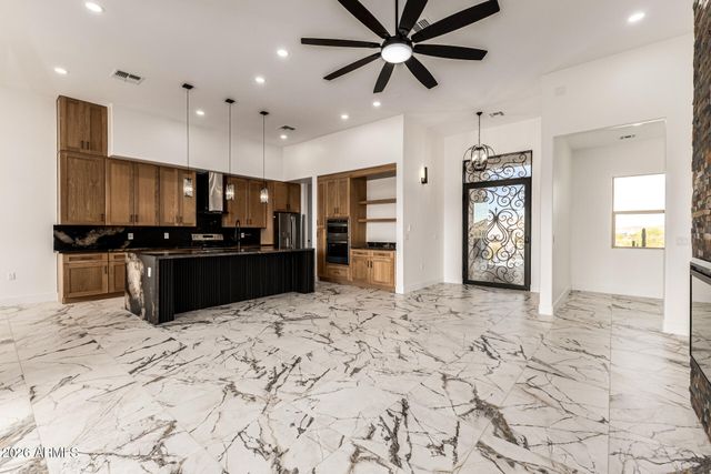 8296 S 132ND Avenue, Goodyear, AZ 85338