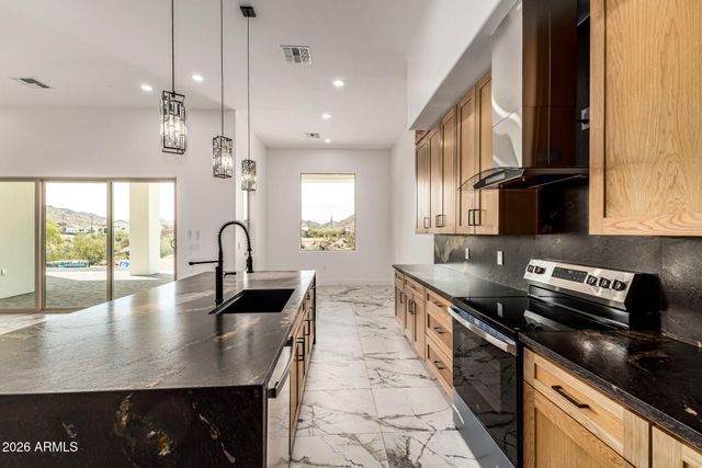 8296 S 132ND Avenue, Goodyear, AZ 85338