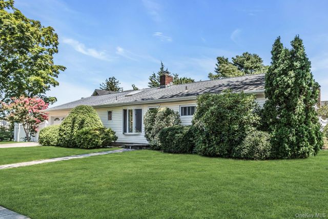 2 Arbor Road, Syosset, NY 11791