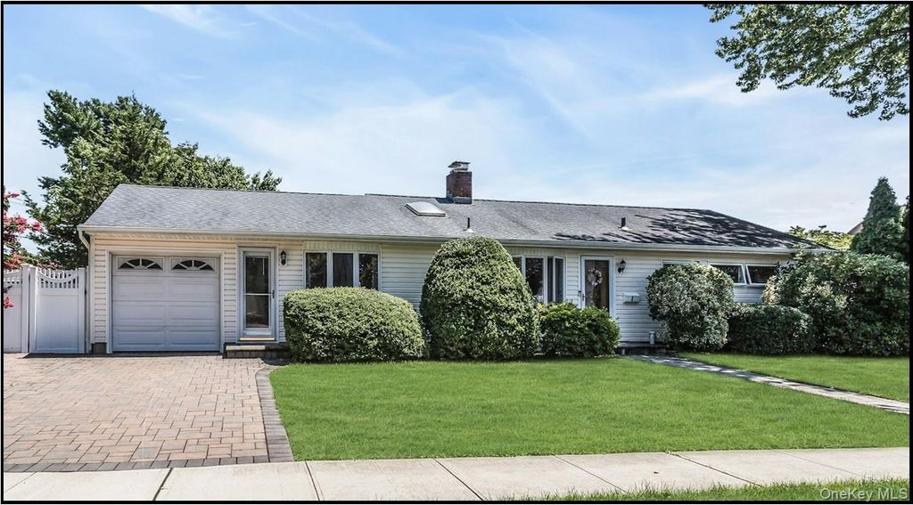 2 Arbor Road, Syosset, NY 11791