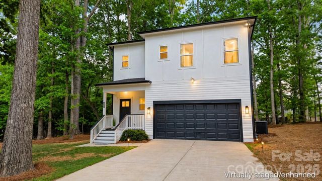 2415 Kimway Drive, Matthews, NC 28105