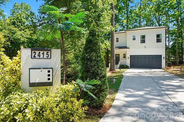 2415 Kimway Drive, Matthews, NC 28105