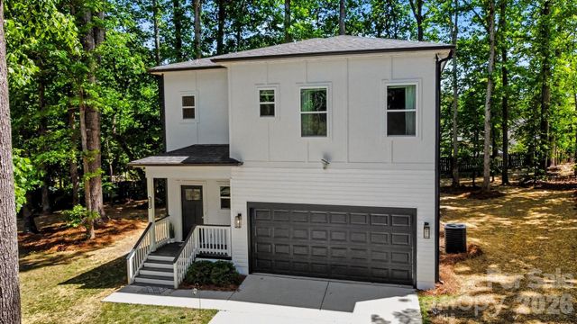 2415 Kimway Drive, Matthews, NC 28105