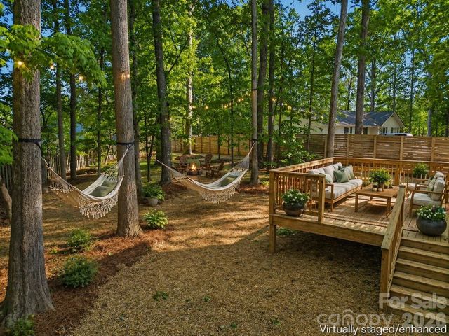 2415 Kimway Drive, Matthews, NC 28105