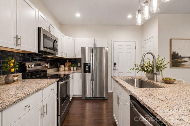 2415 Kimway Drive, Matthews, NC 28105