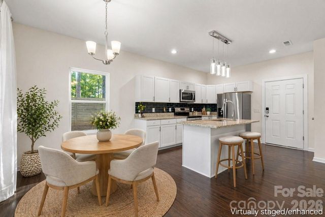 2415 Kimway Drive, Matthews, NC 28105