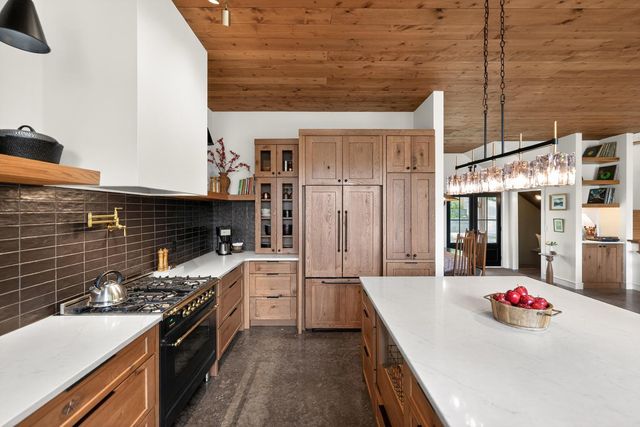 59351 Shafer Brothers Road, Three Rivers, MI 49093