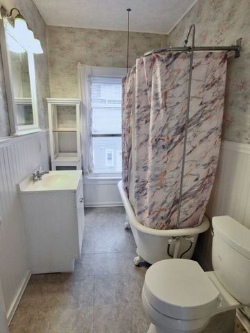 17 Snell Street, Brockton, MA 02301