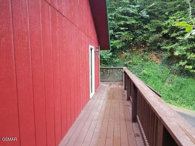 547 Hawks Trail, Gatlinburg, TN 37738