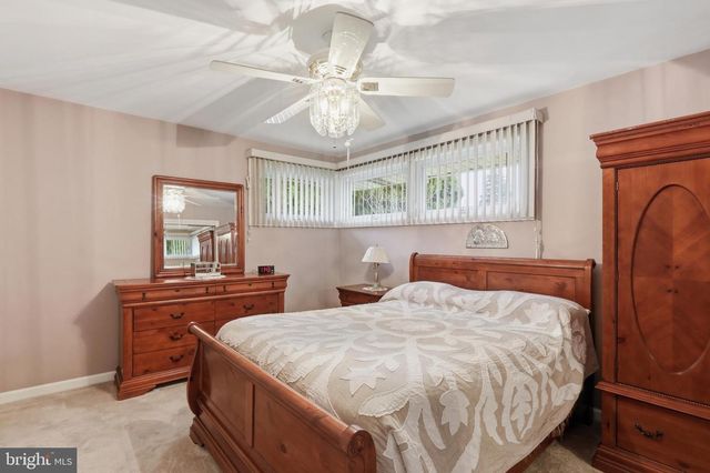 9701 NORTHEAST AVE, Philadelphia, PA 19115