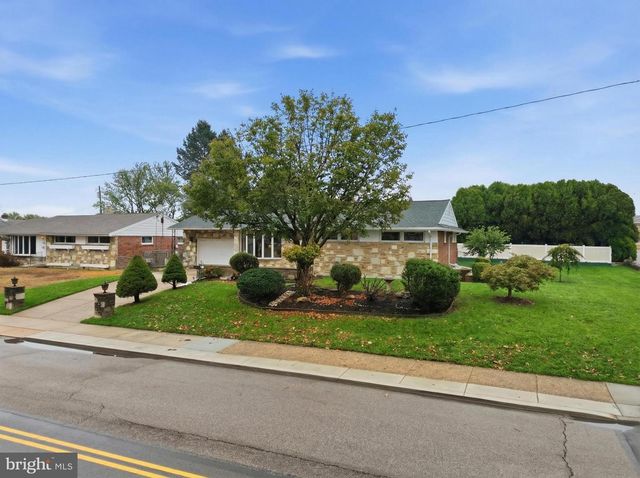 9701 NORTHEAST AVE, Philadelphia, PA 19115