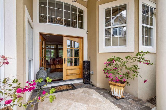 10014 VINEYARD LAKE Road E, Jacksonville, FL 32256