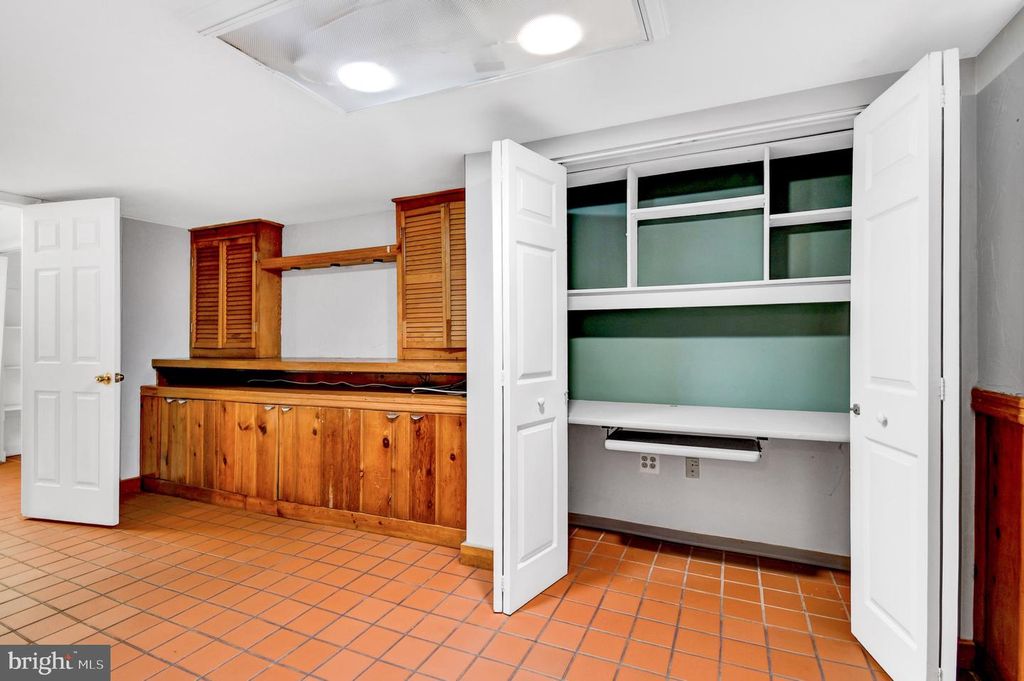 Image 18 of property listing at 4510 GRIDLEY RD, Silver Spring, MD 20906