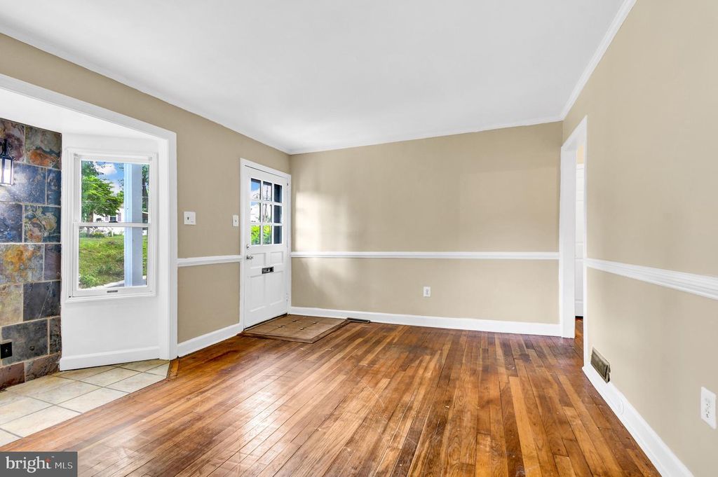 Image 3 of property listing at 4510 GRIDLEY RD, Silver Spring, MD 20906