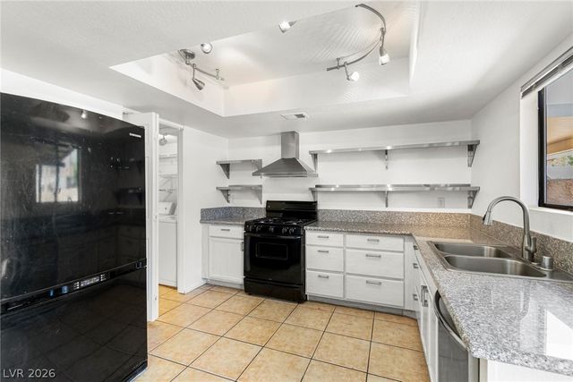 5246 Lisagayle Court 113, Las Vegas, NV 89103