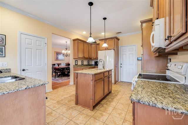 112 Redrock Court, Savannah, GA 31407