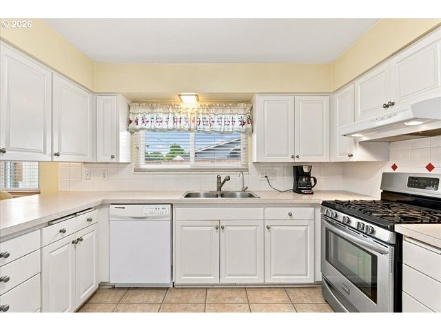 404 Se 2ND Ave, Battle Ground, WA 98604