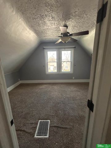 211 W Alexander Street, Valley, NE 68064