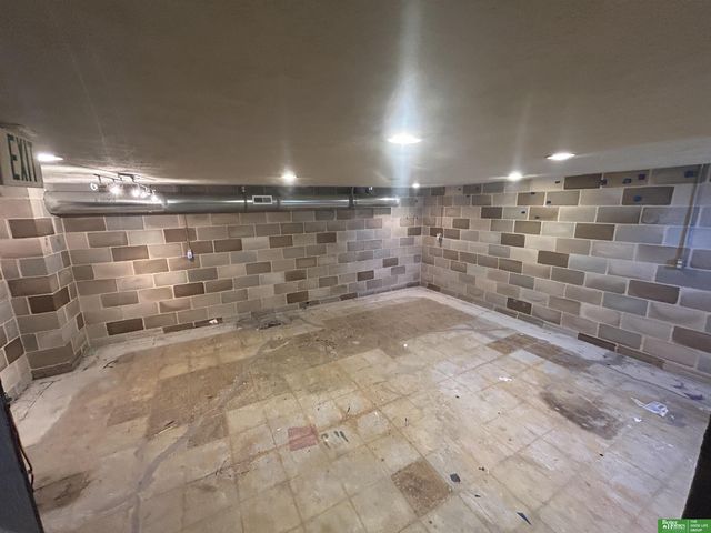 211 W Alexander Street, Valley, NE 68064