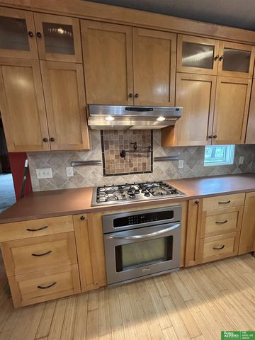211 W Alexander Street, Valley, NE 68064