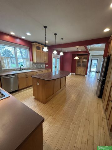 211 W Alexander Street, Valley, NE 68064