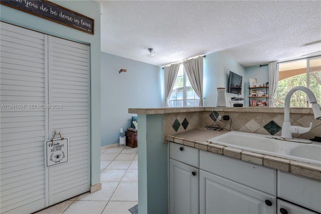19601 E Country Club Drive 7104, Aventura, FL 33180