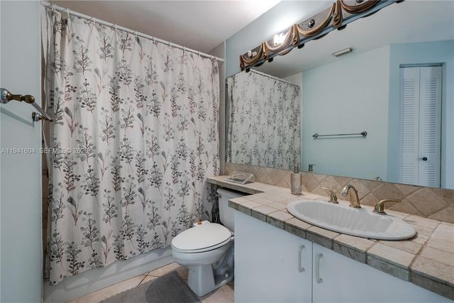 19601 E Country Club Drive 7104, Aventura, FL 33180