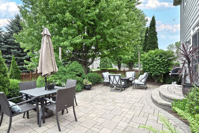 247 Pawtucket Avenue, Elgin, IL 60124