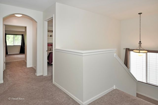 247 Pawtucket Avenue, Elgin, IL 60124