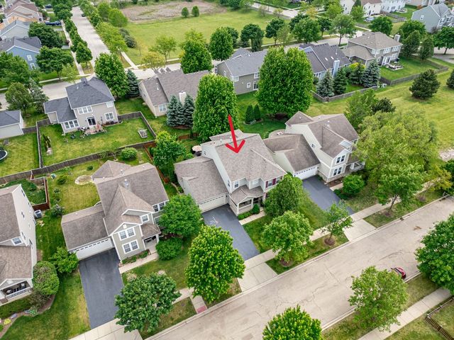 247 Pawtucket Avenue, Elgin, IL 60124