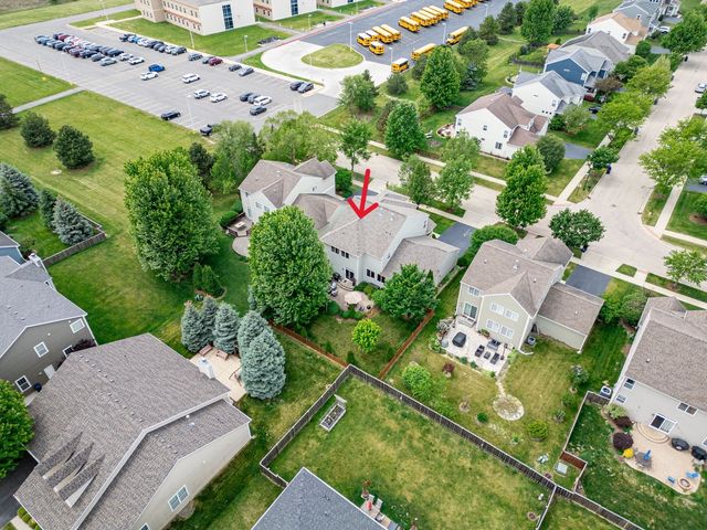 247 Pawtucket Avenue, Elgin, IL 60124