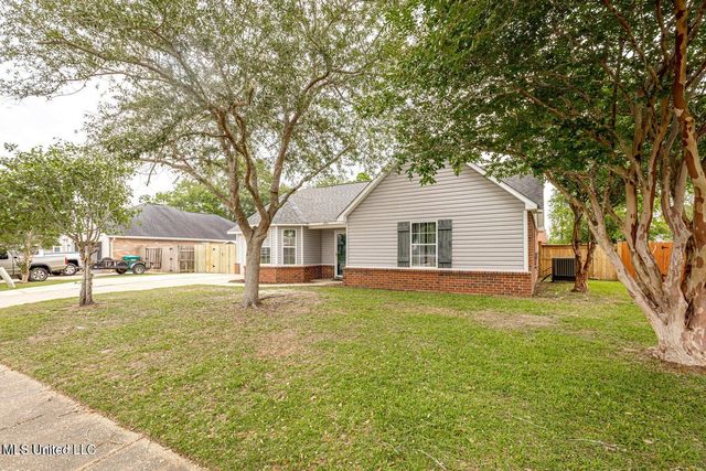 602 Rhonda Lane, Ocean Springs, MS 39564