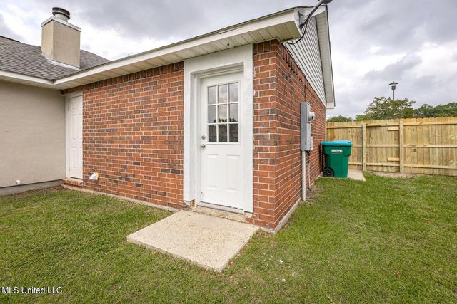 602 Rhonda Lane, Ocean Springs, MS 39564
