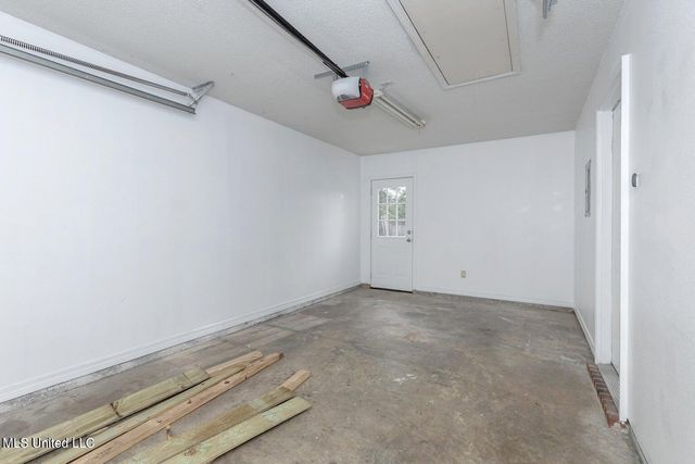 602 Rhonda Lane, Ocean Springs, MS 39564